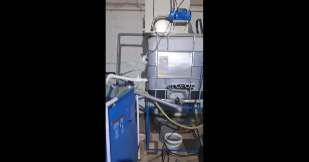 Суд обязал владельца рыбной фермы в подвале на Больших Полянках вернуть всё обратно